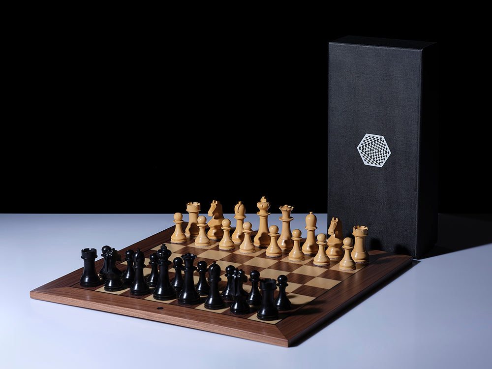 Official World Chess Premium Set - buy online with worldwide shipping – World  Chess Shop