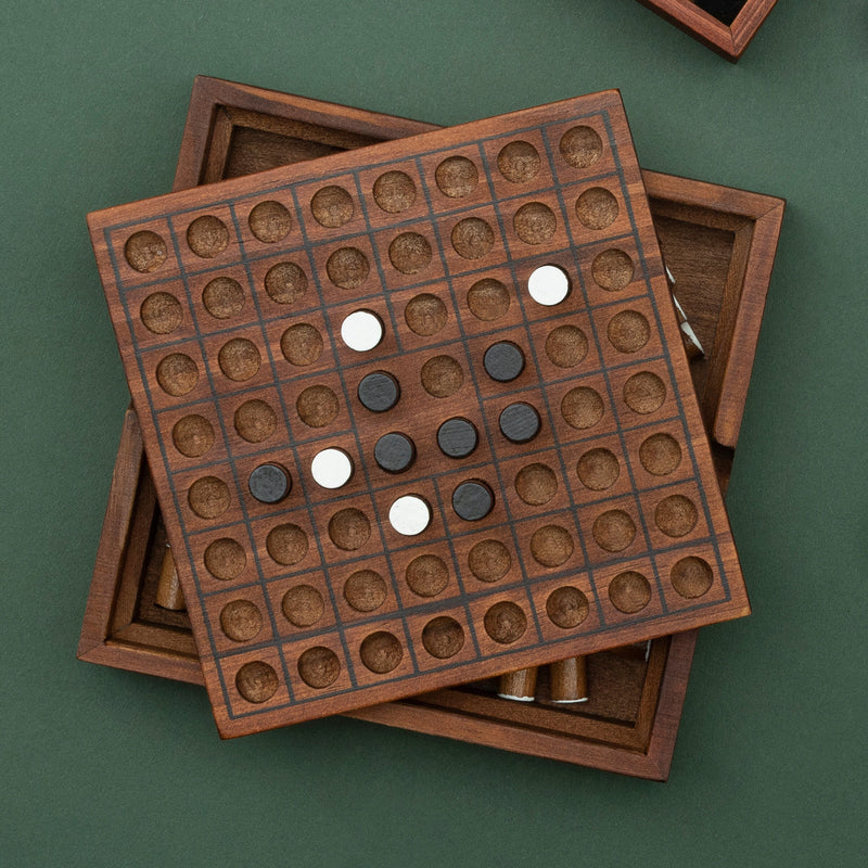 Iron & Glory Deluxe Wooden Reversi