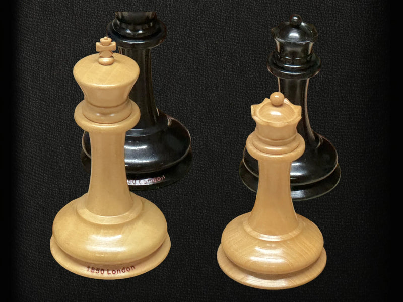 1850 London Chessmen Italian Retro Chessboard and Slide Top Box