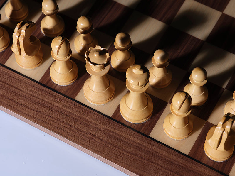 World Chess Championship Chess Set (Walnut Board & Pieces)